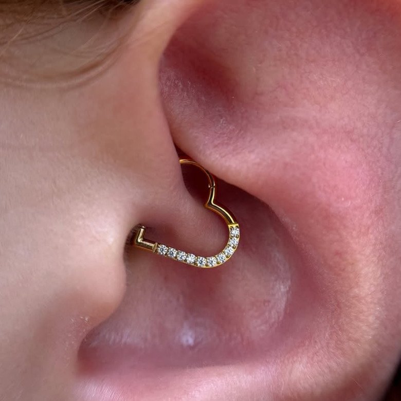 Trabalho de Loja de body piercing — Dri Germano Piercing 6