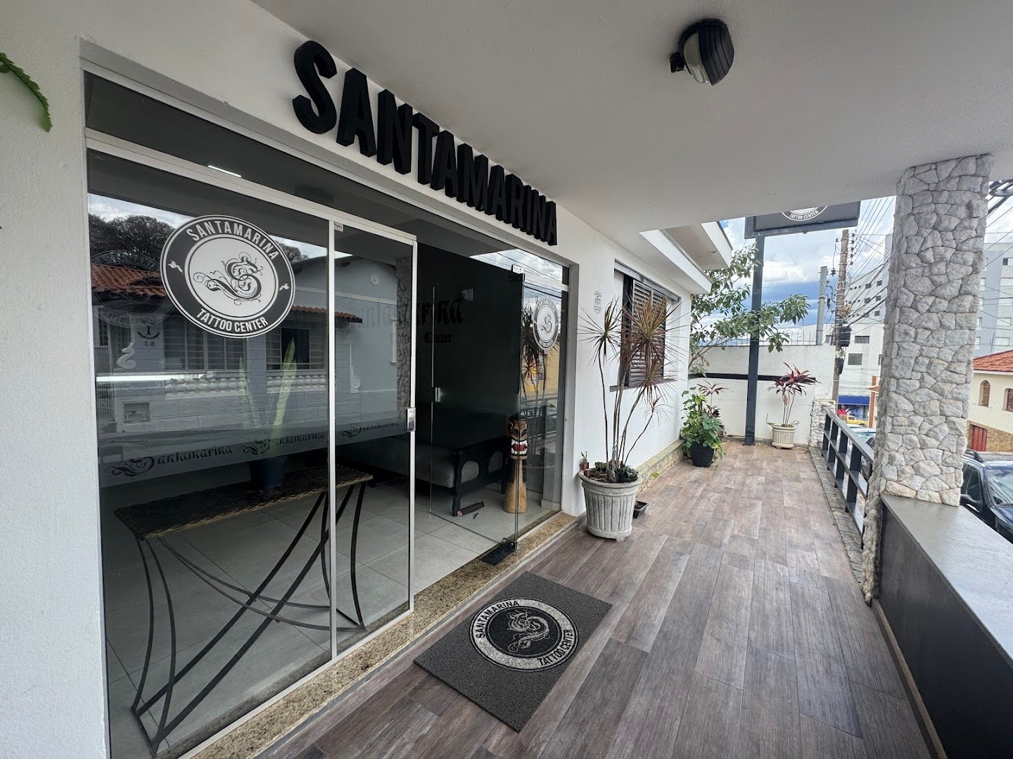 Trabalho de Estúdio de tatuagem e colocação de piercing — Santamarina Tattoo e Piercing 3